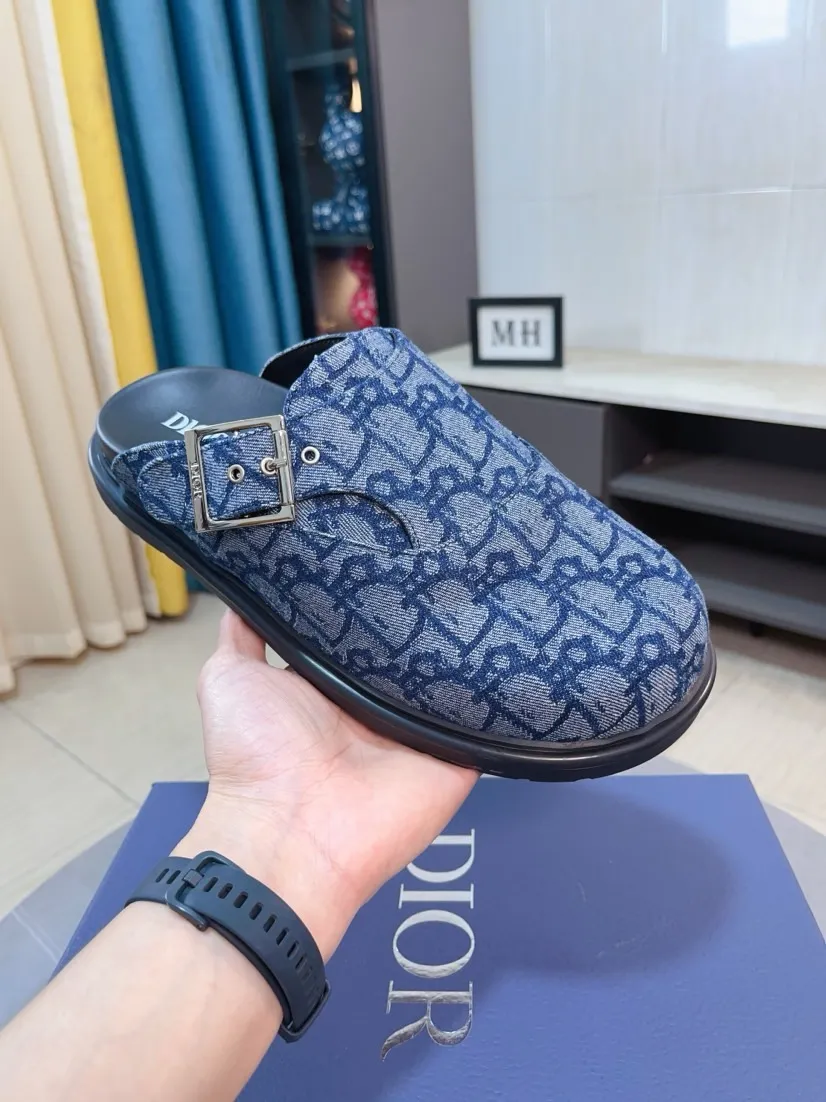 Men's shoes 💰380🌸🌸【Dior】Top purchasing agent 🇮🇹 Di Street Male God half drag counter synchronization, uppers imported from Italy with D logo fabric, high-quality complex splicing craftsmanship, soles: original soles specially provided by the original factory, exclusive event molded soles super comfortable, original factory single goods, 🔍🔍high quality, you can enter and exit the counter at will, welcome to compare, size number 38-45 (order 46)
